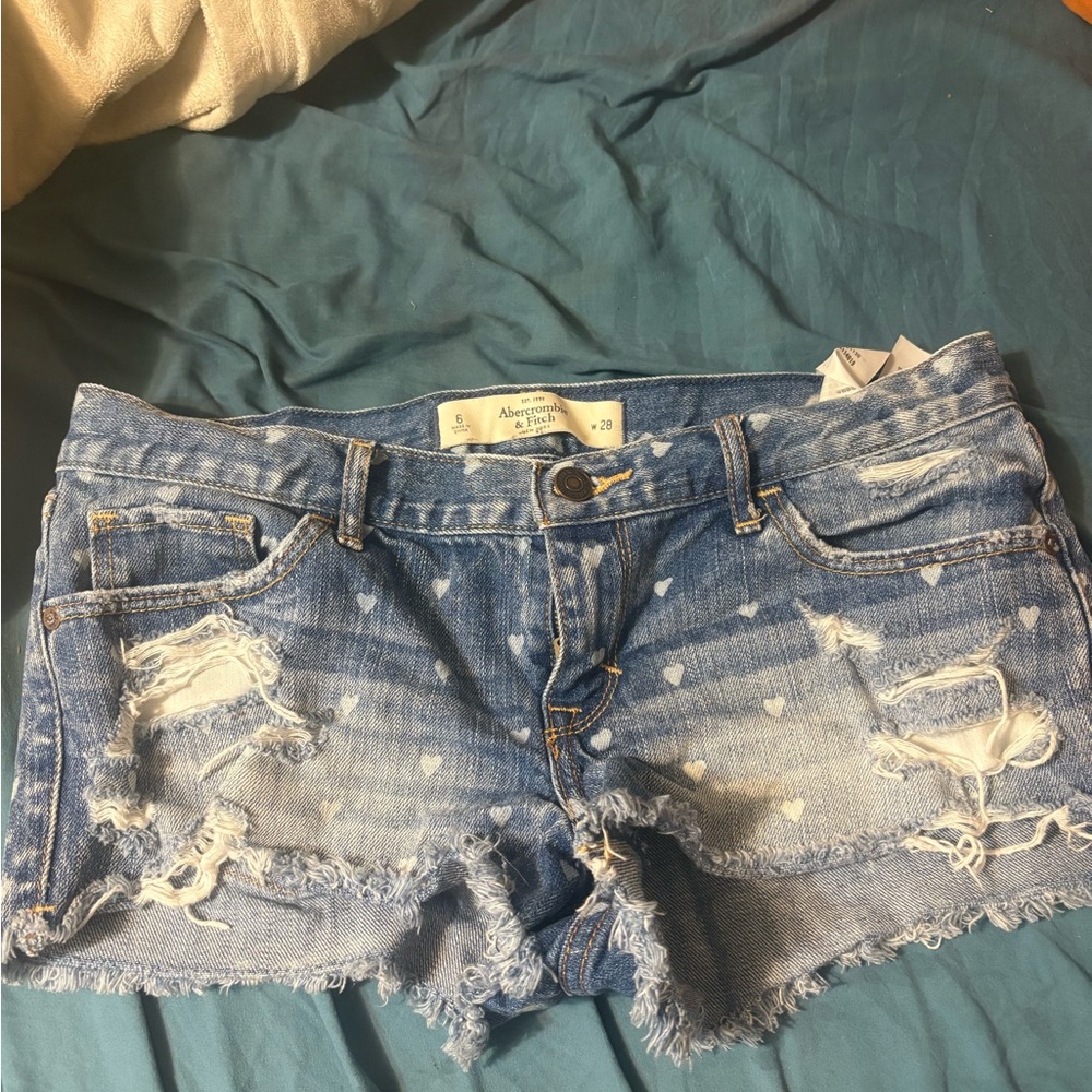 Abercrombie & Fitch Women's Light Blue Heart Print Jean Shorts